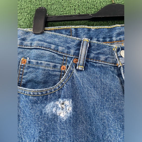 Levi's 550 Distressed Denim Jeans Men’s Size 34x31 - Picture 3 of 11